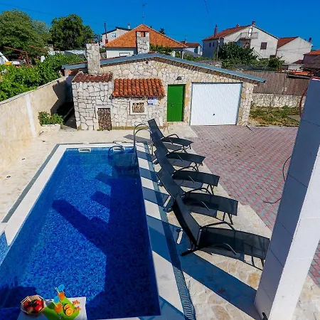 Villa Lara-3d *