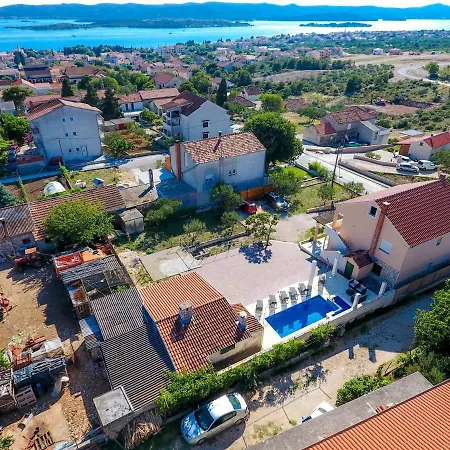 Villa Lara-3d *