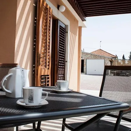 Villa Lara-3d